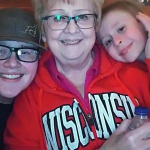 Meet your Posher, Linda